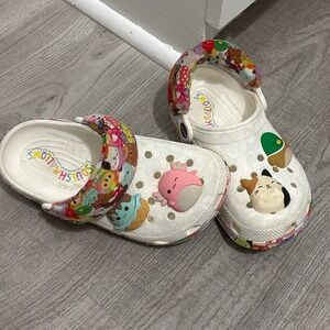 CROCS SQUISMALLOWS THEME